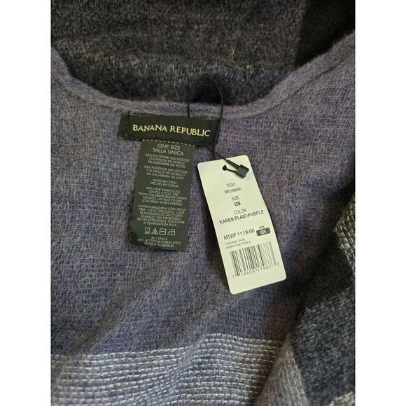 Banana Republic Plaid Fringe Open Poncho plaid OS NEW! Warm soft holiday gift - Picture 4 of 5